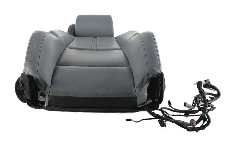 Thumbnail 3: 2008 BMW M3 (E90) FRONT RIGHT SEAT BACK (Grey) w/ HEADREST & SEATBELT (Black)