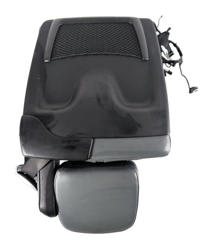Thumbnail 7: 2008 BMW M3 (E90) FRONT RIGHT SEAT BACK (Grey) w/ HEADREST & SEATBELT (Black)