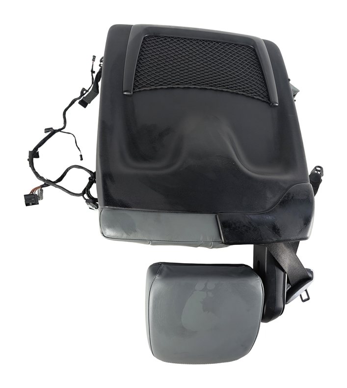 Thumbnail 7: 2008 BMW M3 (E90) FRONT LEFT SEAT BACK (Grey) w/ HEADREST & SEATBELT (Black)