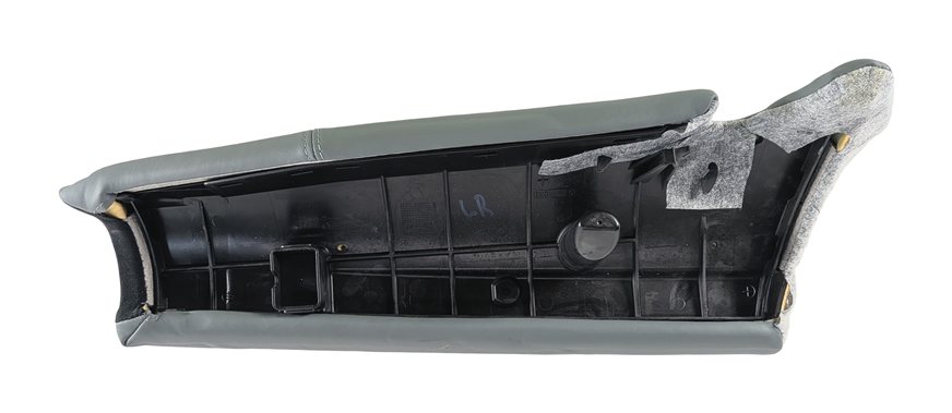 Thumbnail 7: 2008 BMW M3 (E90) REAR LEFT UPPER SEAT BACK SIDE BOLSTER CUSHION LEATHER (Grey)
