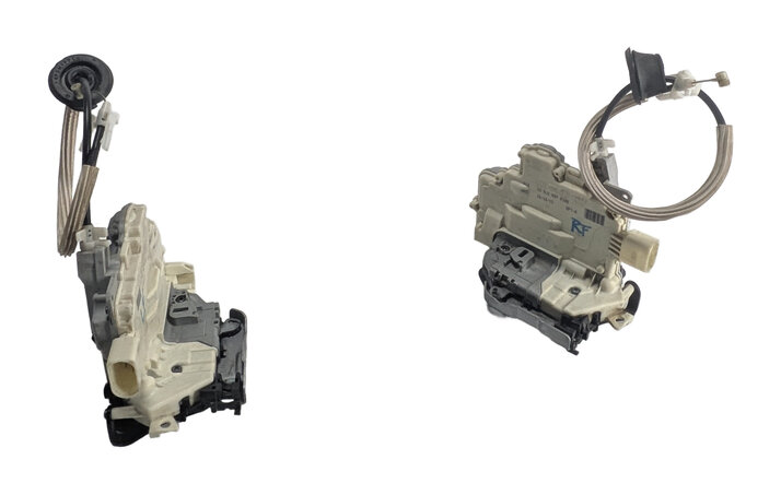 08-18 AUDI VW PORSCHE Q5 CAYENNE FRONT LEFT/RIGHT DOOR LATCH SET/2 NO SOFT CLOSE