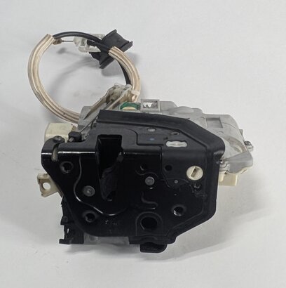 Thumbnail 6: 08-18 AUDI VW PORSCHE Q5 CAYENNE FRONT LEFT/RIGHT DOOR LATCH SET/2 NO SOFT CLOSE
