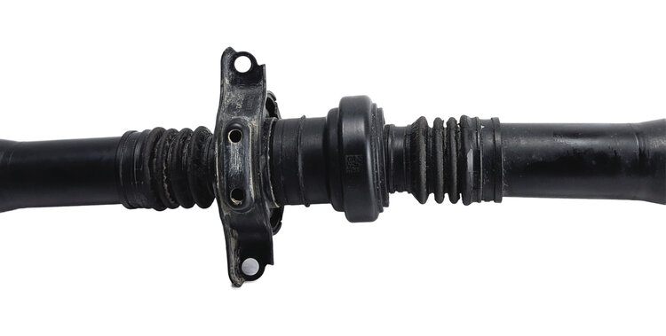 Thumbnail 3: 11-18 PORSCHE CAYENNE (958) 4.8L - REAR DRIVESHAFT DRIVELINE DRIVE LINE SHAFT