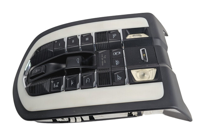 Thumbnail 6: 2010-2018 PORSCHE CAYENNE PANAMERA (958 970 G1) FRONT DOMELIGHT LAMP (Black)