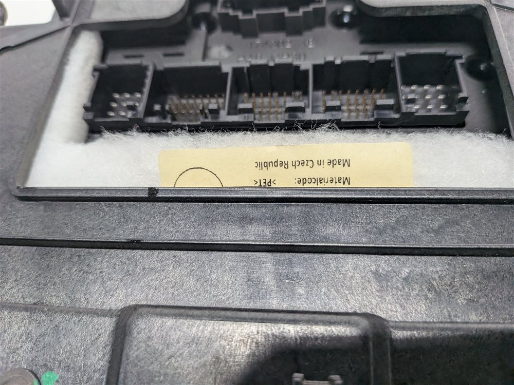 Thumbnail 7: 11-18 CAYENNE (958) CENTER CONSOLE CLIMATE TRACTION CONTROL SHIFT TRIM PANEL