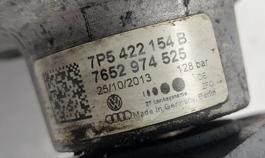 Thumbnail 8: 2011-2018 PORSCHE CAYENNE (958) 4.8L ENGINE POWER STEERING PUMP w/ PULLEY