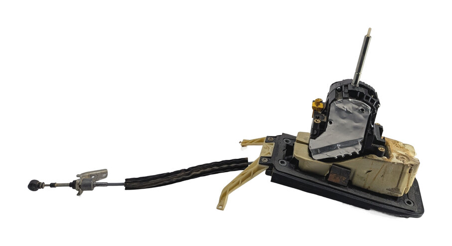 Thumbnail 2: 11-18 PORSCHE CAYENNE (958) AUTO AUTOMATIC TRANSMISSION GEAR SHIFTER ASSEMBLY