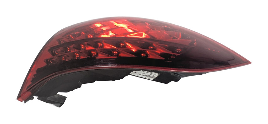 Thumbnail 5: 2011-2014 PORSCHE CAYENNE (958) RIGHT PASSENGER OUTER TAILLIGHT BRAKE LIGHT LAMP