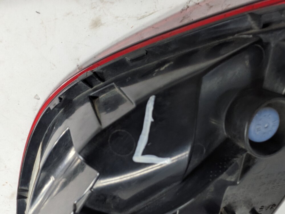 Thumbnail 9: 2011-2014 PORSCHE CAYENNE (958) LEFT DRIVER INNER TRUNK TAILLIGHT LIGHT LAMP