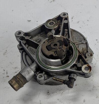 Thumbnail 4: 2013-2018 PORSCHE CAYENNE MACAN (958 95B) 3.0L / 3.6L / 4.8L BRAKE VACUUM PUMP