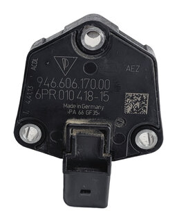 2013-2014 PORSCHE CAYENNE (958) 4.8L M48.02 ENGINE OIL LEVEL SENSOR SENDER UNIT