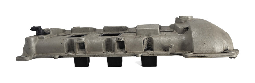 Thumbnail 4: 2010-2018 PORSCHE CAYENNE PANAMERA (958 970 G1) 4.8L V8 ENGINE LEFT VALVE COVER