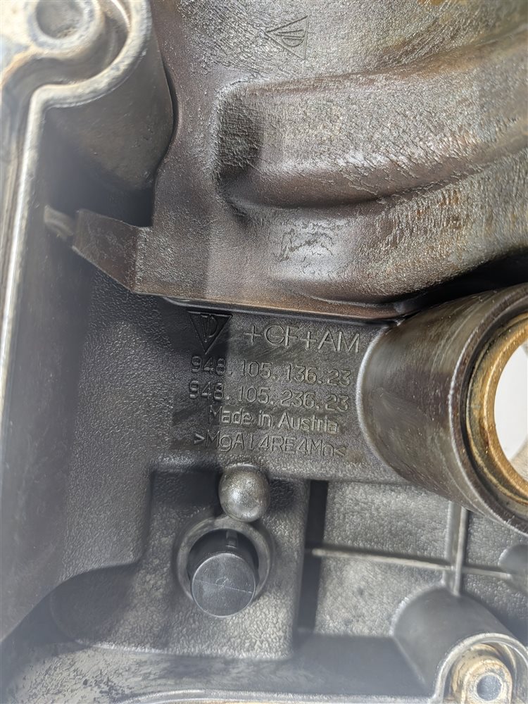 Thumbnail 8: 2010-2018 PORSCHE CAYENNE PANAMERA (958 970 G1) 4.8L V8 ENGINE LEFT VALVE COVER
