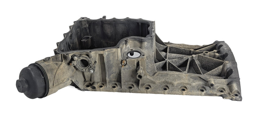 Thumbnail 4: 2011-2018 PORSCHE CAYENNE (958) 4.8L (M48.52) TURBO UPPER ENGINE OIL PAN