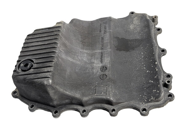Thumbnail 4: 2011-2018 PORSCHE CAYENNE 958 4.8L M48 V8 ENGINE LOWER MOTOR OIL FLUID PAN SUMP