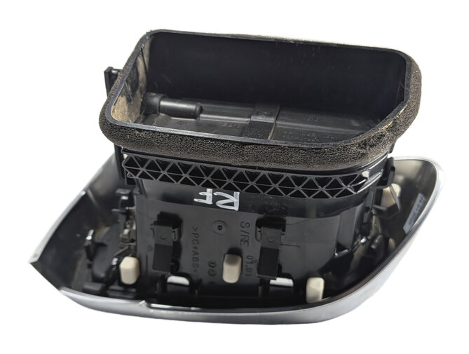 Thumbnail 6: 2014 PORSCHE CAYENNE (958) FRONT RIGHT PASSENGER DASH HEAT AIR AC VENT (Black)