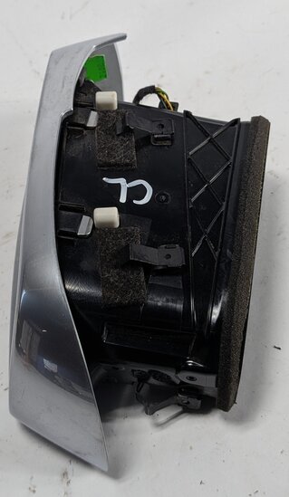 Thumbnail 5: 2014 PORSCHE CAYENNE (958) FRONT CENTER LEFT DASH HEAT AIR AC VENT (Black)