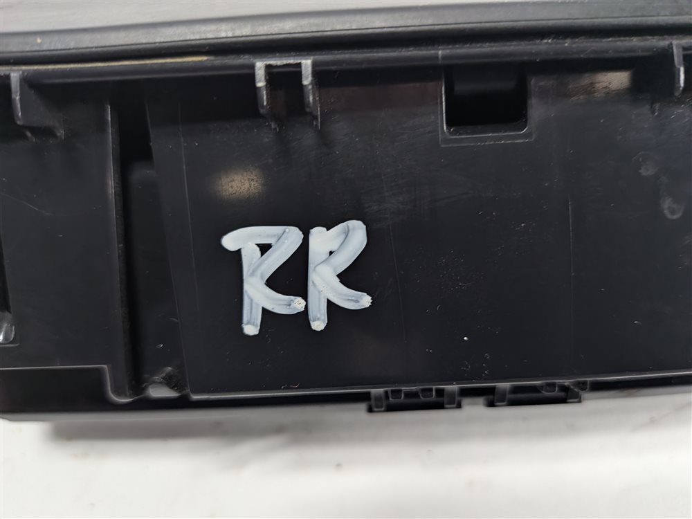 Thumbnail 7: 2014 PORSCHE CAYENNE (958) REAR RIGHT DOOR ASHTRAY STORAGE TRAY BIN INSERT