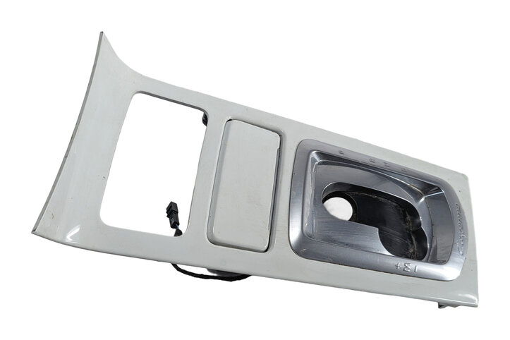 Thumbnail 3: 2014 PORSCHE CAYENNE 958 CENTER CONSOLE AT SHIFT TRIM PANEL ASHTRAY (Pure White)