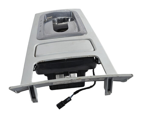 Thumbnail 4: 2014 PORSCHE CAYENNE 958 CENTER CONSOLE AT SHIFT TRIM PANEL ASHTRAY (Pure White)