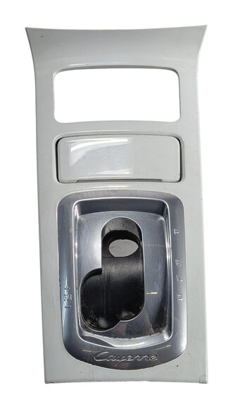 Thumbnail 6: 2014 PORSCHE CAYENNE 958 CENTER CONSOLE AT SHIFT TRIM PANEL ASHTRAY (Pure White)