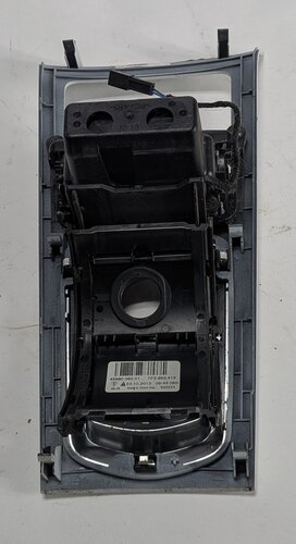 Thumbnail 7: 2014 PORSCHE CAYENNE 958 CENTER CONSOLE AT SHIFT TRIM PANEL ASHTRAY (Pure White)