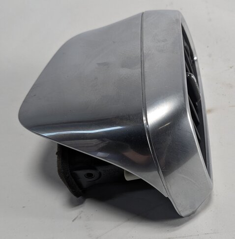Thumbnail 3: 2014 PORSCHE CAYENNE (958) REAR RIGHT CENTER CONSOLE HEAT AIR AC VENT (Black)