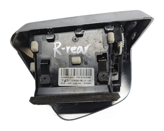 Thumbnail 6: 2014 PORSCHE CAYENNE (958) REAR RIGHT CENTER CONSOLE HEAT AIR AC VENT (Black)