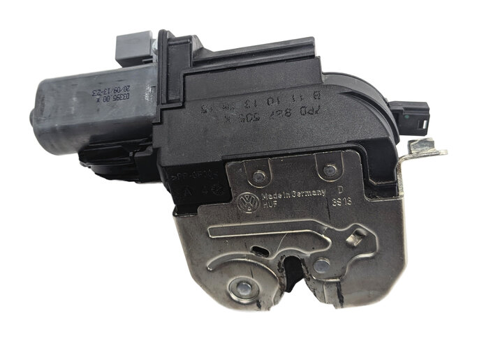 Thumbnail 6: 2014 PORSCHE CAYENNE 958 REAR LIFTGATE TAILGATE HATCH LID LOCK LATCH CATCH OEM