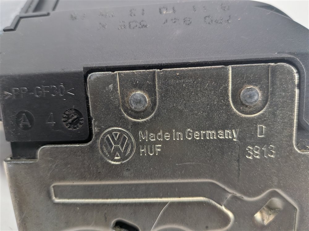 Thumbnail 7: 2014 PORSCHE CAYENNE 958 REAR LIFTGATE TAILGATE HATCH LID LOCK LATCH CATCH OEM