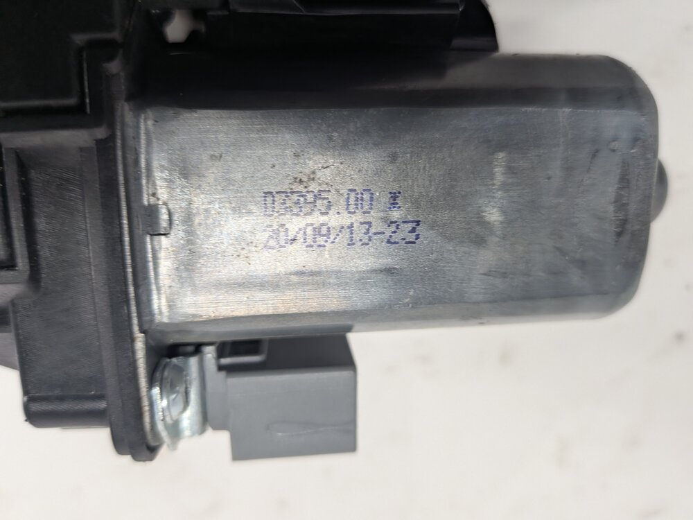 Thumbnail 9: 2014 PORSCHE CAYENNE 958 REAR LIFTGATE TAILGATE HATCH LID LOCK LATCH CATCH OEM