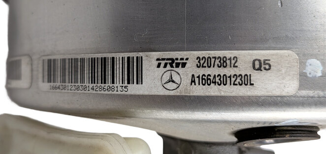 Thumbnail 6: 13-19 ML GLE GL GLS (W166 X166) BRAKE BOOSTER w/ MASTER CYLINDER & RESERVOIR