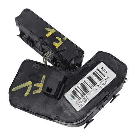 Thumbnail 6: 12-18 CLA G GL ML C117 W166 W242 W463 X166 FRONT LEFT DRIVER MEMORY SEAT SWITCH