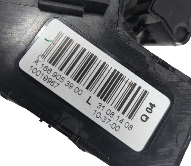 Thumbnail 7: 12-18 CLA G GL ML C117 W166 W242 W463 X166 FRONT LEFT DRIVER MEMORY SEAT SWITCH