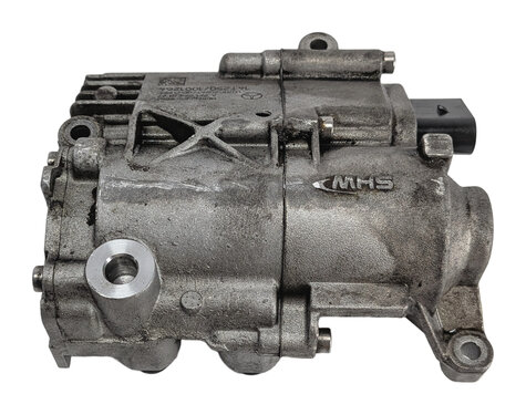 Thumbnail 2: 2015 MERCEDES GL550 X166 4.6L 7-SPEED AUTOMATIC TRANSMISSION AUXILIARY OIL PUMP