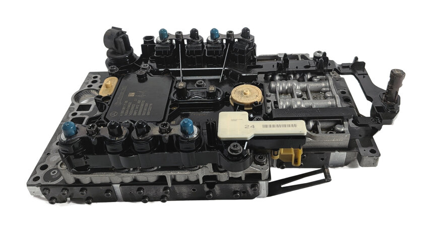 15-20 MERCEDES C E S GL ML W205 W212 W/X166 W222 TRANSMISSION VALVE BODY w/PLATE
