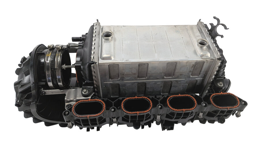 Thumbnail 2: 11-20 MERCEDES E GL ML S W212 W166 W221 X166 4.6L INTAKE MANIFOLD w/ INTERCOOLER