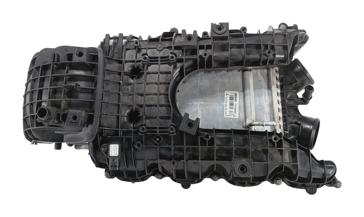 Thumbnail 4: 11-20 MERCEDES E GL ML S W212 W166 W221 X166 4.6L INTAKE MANIFOLD w/ INTERCOOLER