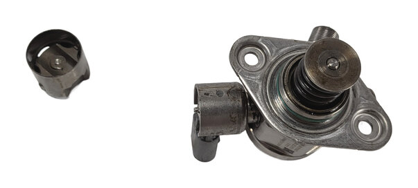 Thumbnail 2: 11-20 MERCEDES E S SL GL (W205 W166 W212 X166 X253) RIGHT MECHANICAL FUEL PUMP