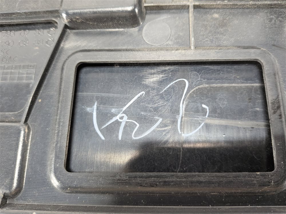 Thumbnail 6: 13-19 MERCEDES GL GLS (W166 X166) REAR TRUNK UPPER SPOILER WING TRIM (Black)