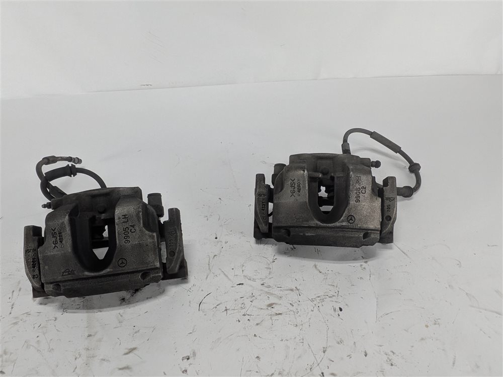 Thumbnail 2: 2013-2019 MERCEDES GL GLE GLS ML CLASS (W166 X166) FRONT BRAKE CALIPER SET/2