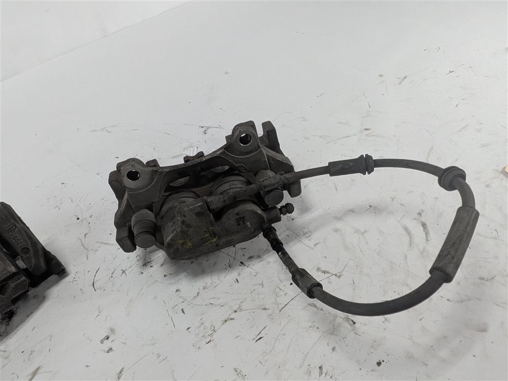 Thumbnail 4: 2013-2019 MERCEDES GL GLE GLS ML CLASS (W166 X166) FRONT BRAKE CALIPER SET/2