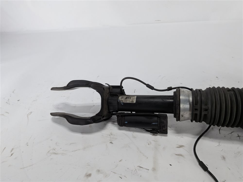 Thumbnail 4: 2012-2019 MERCEDES GL350 GL450 GL550 ML550 (W166 X166) LEFT FRONT ADAPTIVE SHOCK