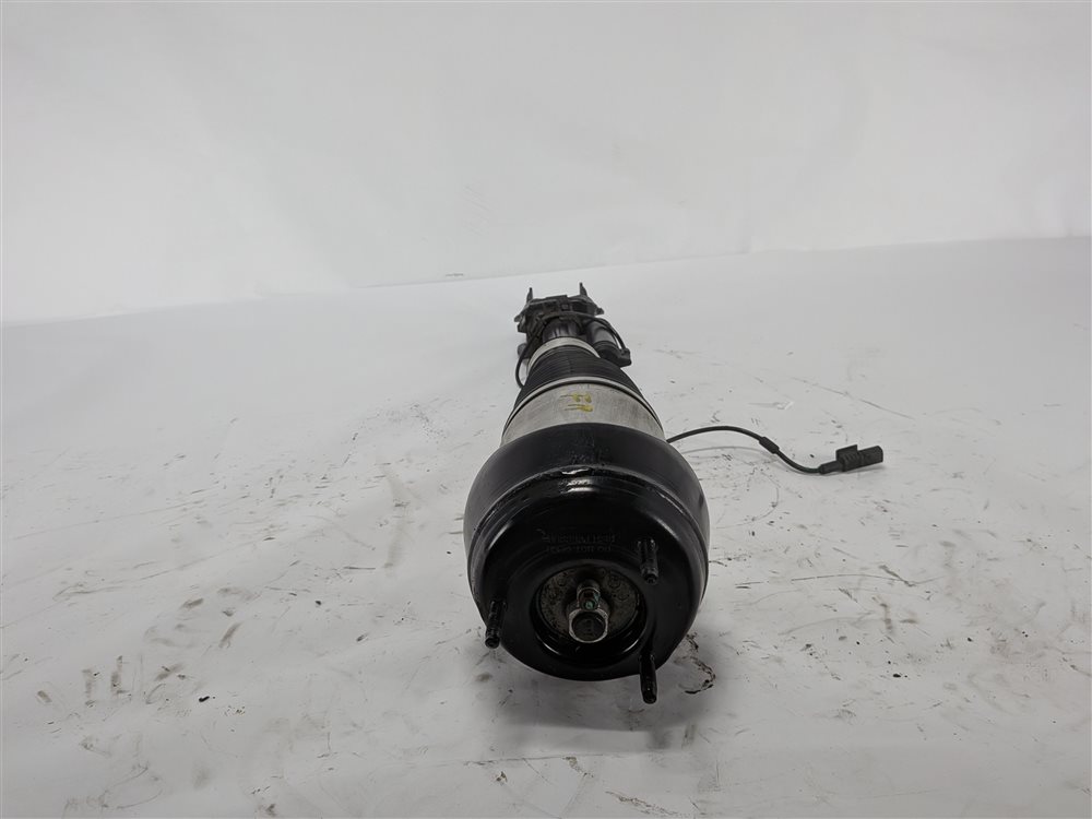 Thumbnail 8: 2012-2019 MERCEDES GL350 GL450 GL550 ML550 (W166 X166) LEFT FRONT ADAPTIVE SHOCK