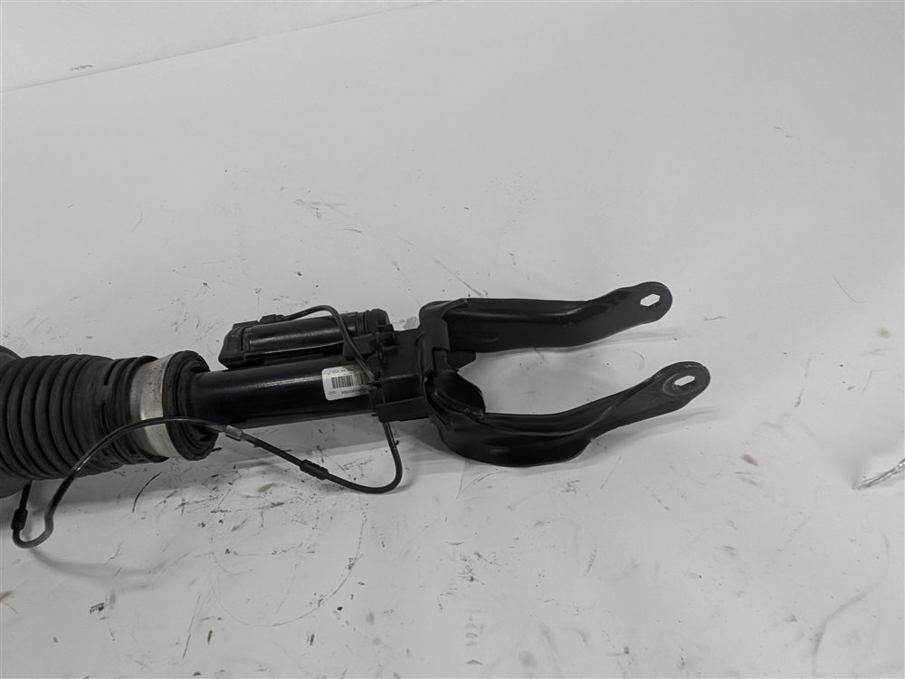Thumbnail 4: 12-19 MERCEDES GL350 GL450 GL550 ML550 (W166 X166) RIGHT FRONT ADAPTIVE SHOCK