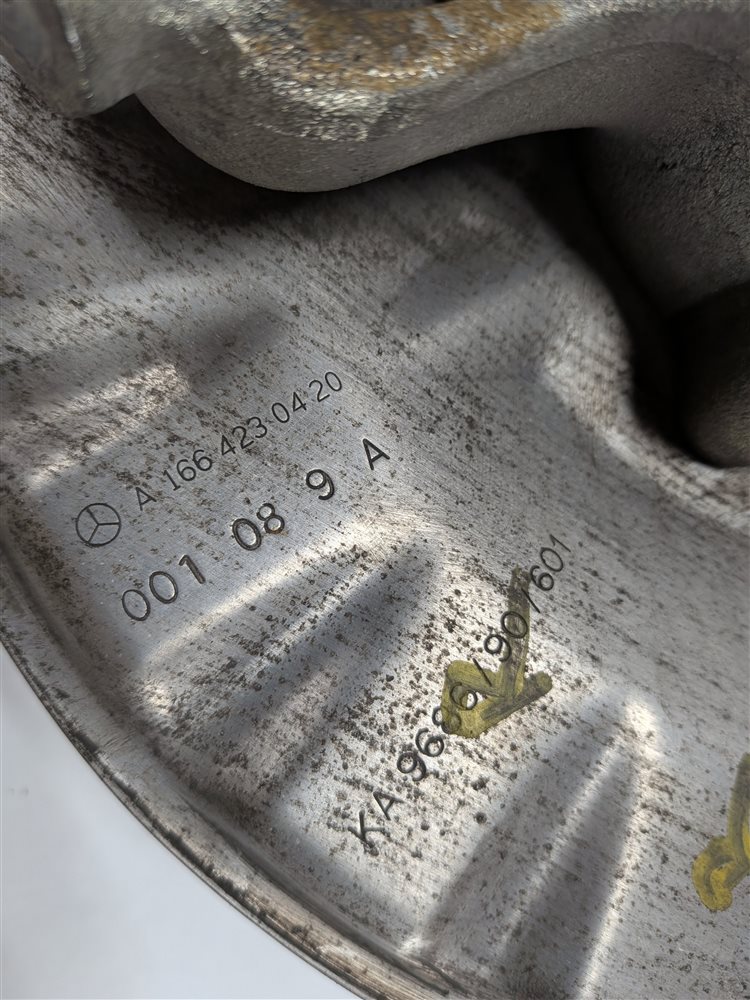 Thumbnail 8: 12-15 MERCEDES GL350 GL450 GL550 ML350 (W166 X166) RIGHT REAR SPINDLE KNUCKLE