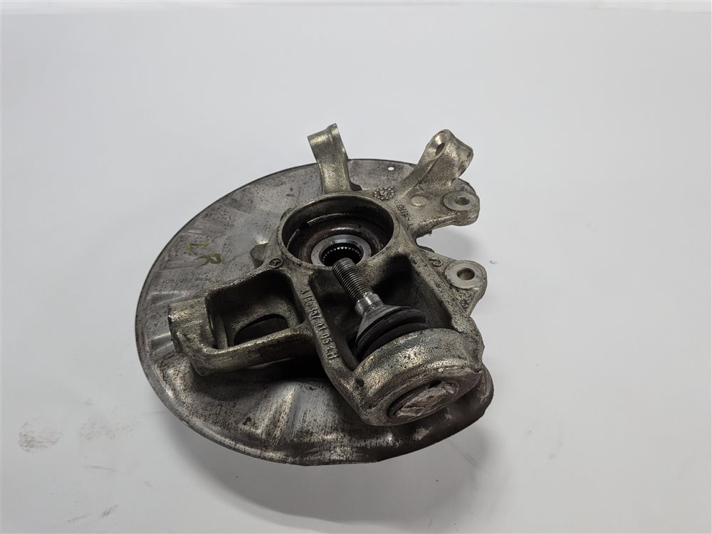 2012-2015 MERCEDES GL350 GL450 GL550 ML350 (W166 X166) LEFT REAR SPINDLE KNUCKLE