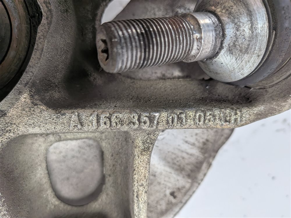 Thumbnail 6: 2012-2015 MERCEDES GL350 GL450 GL550 ML350 (W166 X166) LEFT REAR SPINDLE KNUCKLE