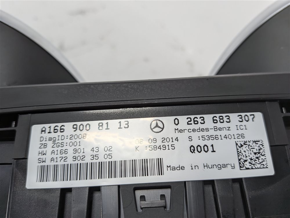 Thumbnail 9: 15 MERCEDES GL ML CLASS X166 W166 SPEEDOMETER INSTRUMENT GAUGE CLUSTER (167k)