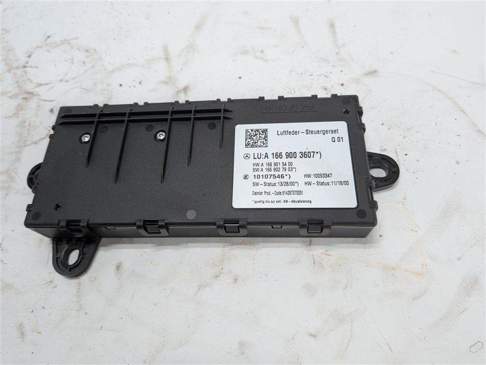 2013-2015 MERCEDES GL ML CLASS (W166 X166) AIRMATIC SUSPENSION CONTROL MODULE